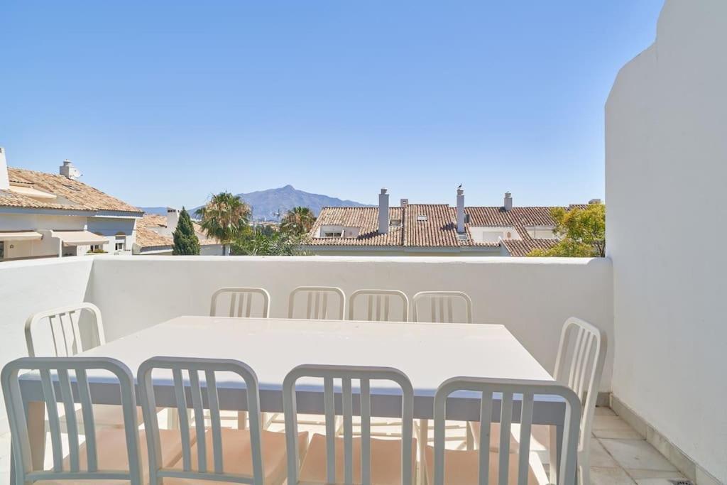 Superbe Appartement Avec Jaccuzi Marbellac Extérieur photo