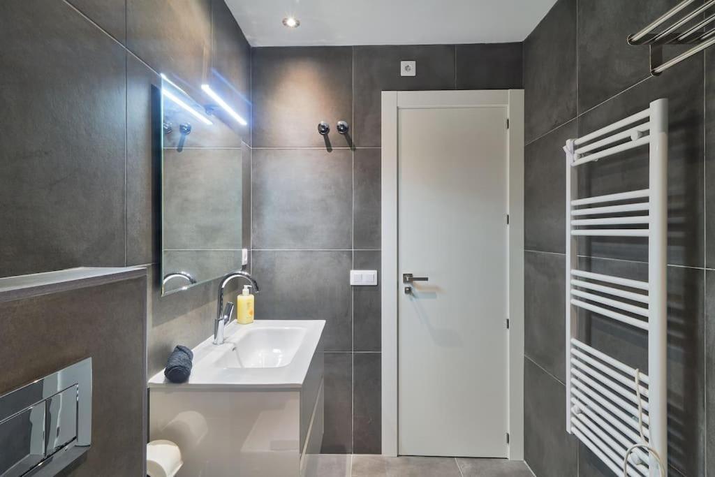 Superbe Appartement Avec Jaccuzi Marbellac Extérieur photo