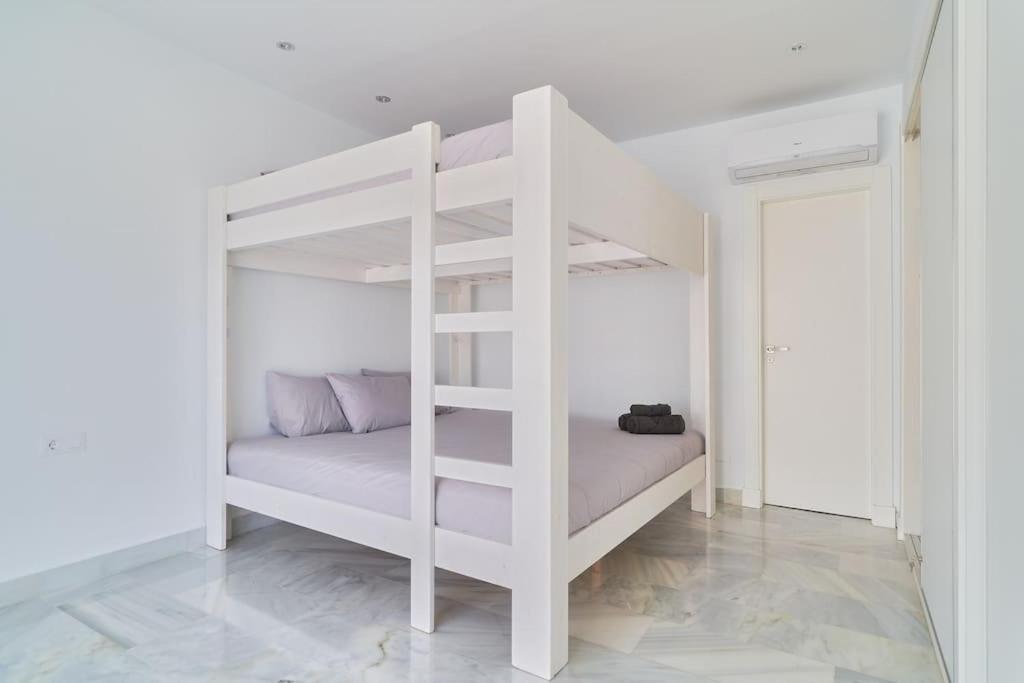 Superbe Appartement Avec Jaccuzi Marbellac Extérieur photo