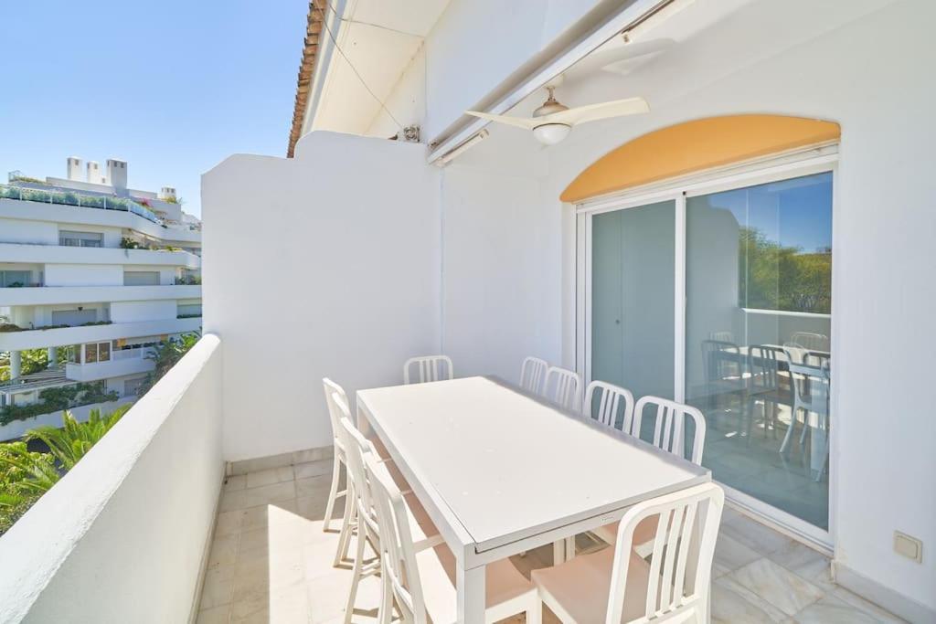 Superbe Appartement Avec Jaccuzi Marbellac Extérieur photo