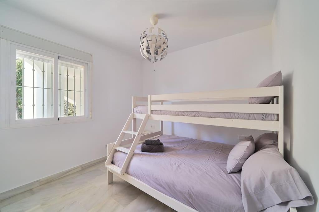Superbe Appartement Avec Jaccuzi Marbellac Extérieur photo
